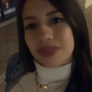 Meet your Posher, Yuli